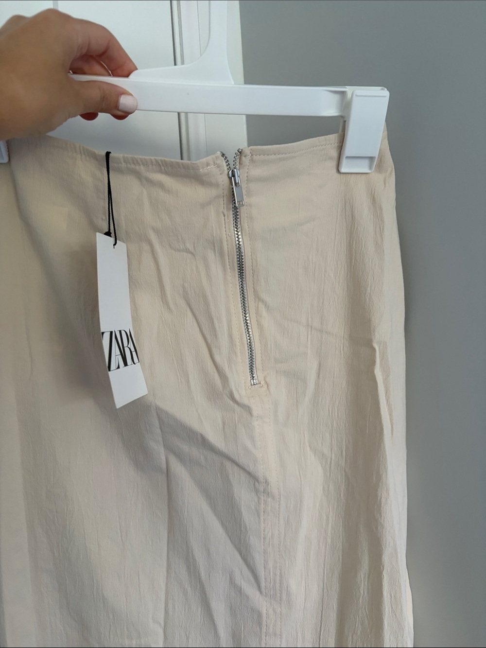 Zara Beige Midi Skirt with Front Knot - Picture 5 of 8
